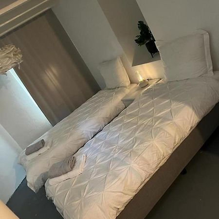 Arnhem Travel Hotel Buitenkant foto